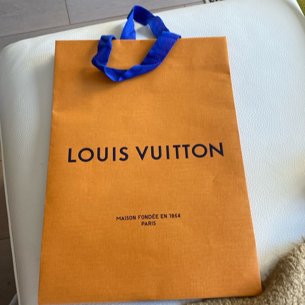LOUIS VUITTON shoppingg bag 9 3/4x14in